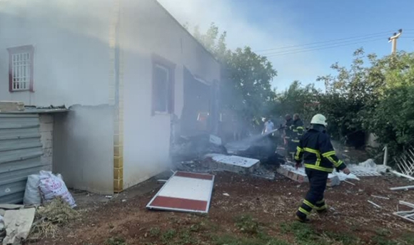 Mutfak tüpü bomba gibi patladı
