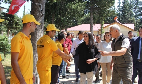 Sarıeroğlu su tankeri dağıttı
