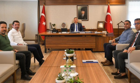 Yamaç Paraşütü Avrupa Şampiyonası Adana'da yapılacak