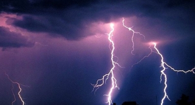 Yıldırımın çarptığı çoban hayatını kaybetti