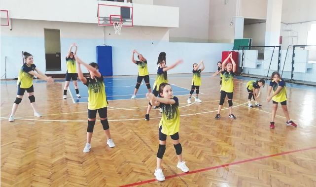 Adana 1907 Spor Okulları sezonu açtı