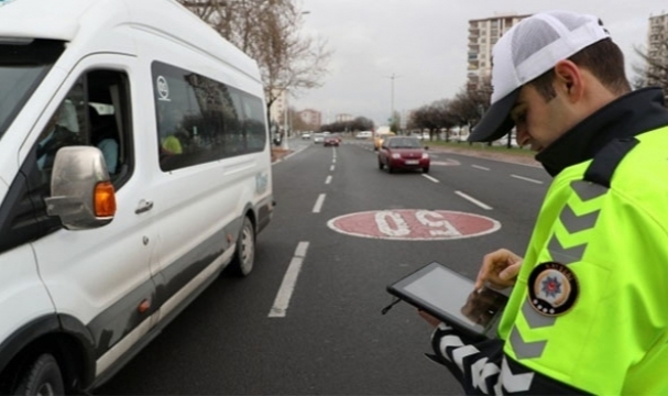 Adana'da 1.075 araç trafikten men edildi