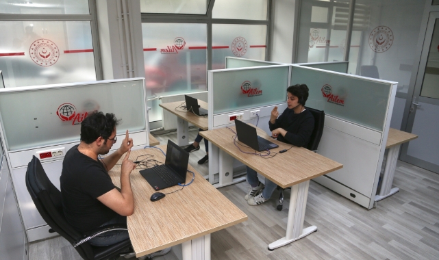AİLEM Engelsiz İletişim Merkezi hizmete açıldı