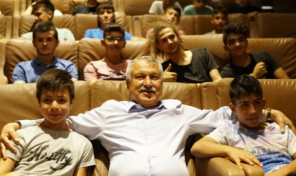 Başkan Karalar Öğrencilerle Bir Araya Geldi