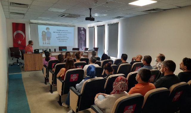 Büyükşehir personeline aile içi şiddet eğitimi verildi