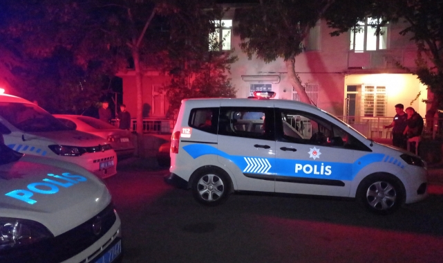 Gürültü yapan komşusunu bıçakladı