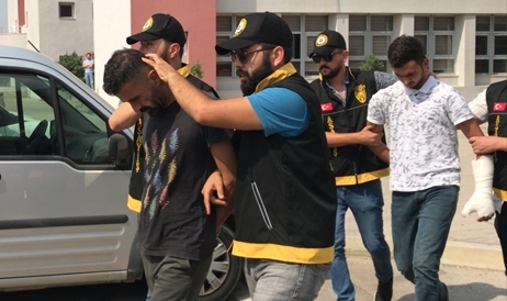 Hırsızlık zanlısı 2 şüpheli tutuklandı