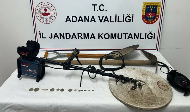 Kaçak kazı yapan 4 kişi suçüstü yakalandı
