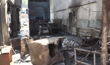 Tırın yakıt deposu patladı: 3 yaralı