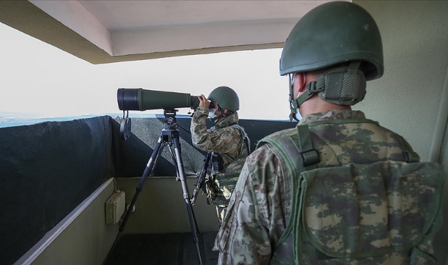 Ülkemize girmeye çalışan bir terörist sınırda yakalandı