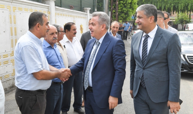 Vali Elban, Seyhan'da Muhtarlarla Bir Araya Geldi