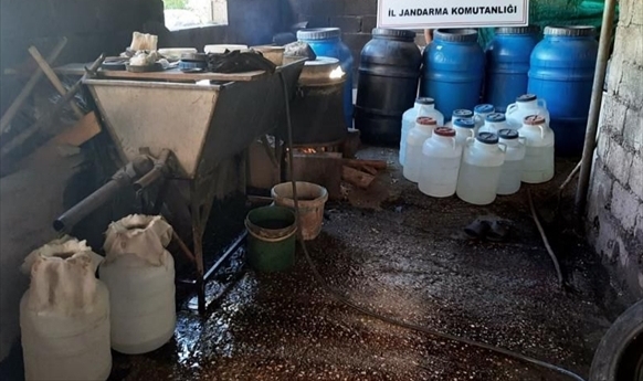 1450 litre sahte içki ele geçirildi