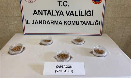 5 bin 700 sentetik hap ele geçirildi