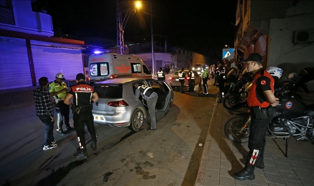 Adana'da 2 bin 600 polisle ''huzur'' uygulaması yapıldı
