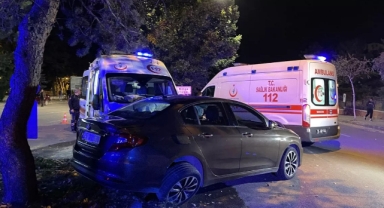 Ambulans ile otomobil çarpıştı: 2 yaralı