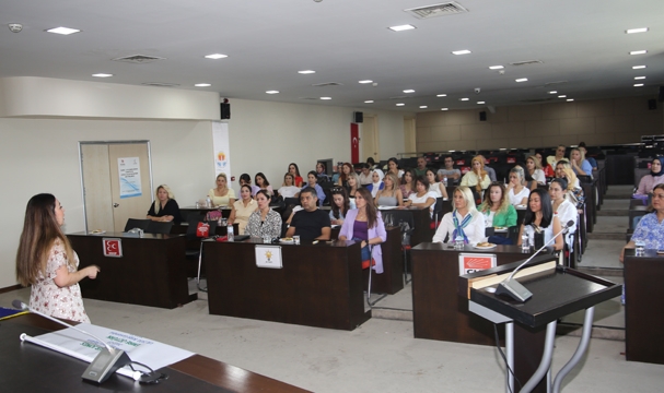 Bakımevinde çalışanlara ‘Çocuk istismarı’ semineri