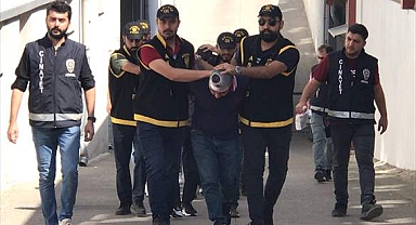 Cinayet davasında 5 tutuklama