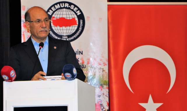 Eğitim-Bir-Sen’de Mehmet Sezer Yeniden Başkan