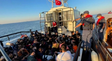 İzmir'de Yasa Dışı Göçmen Operasyonu