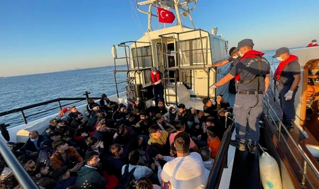 İzmir'de Yasa Dışı Göçmen Operasyonu