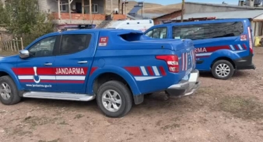 Karı koca silahla vurulmuş halde bulundu