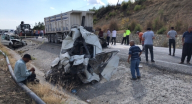 Korkunç kaza:3 ölü