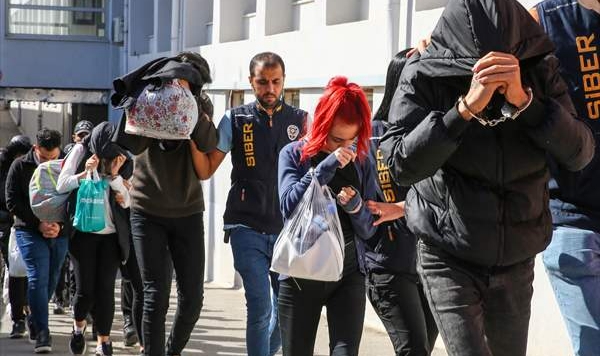 Siber Dolandırıcılık Operasyonunda: 17 Tutuklama
