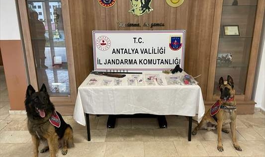 Uyuşturucu operasyonunda 17 gözaltı