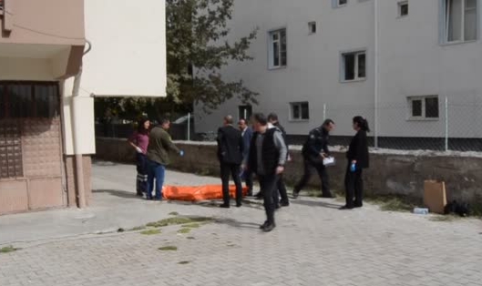 Yaşlı Adam Feci Şekilde Can Verdi
