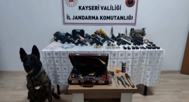 18 ruhsatsız silah ele geçirildi