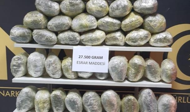 Adana polisinden uyuşturucu operasyonu