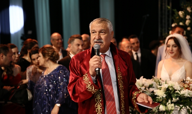 Başkan Karalar oğlunun nikahını kıydı