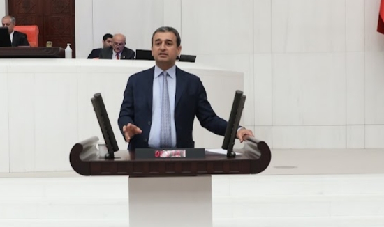 Bulut: ''Her 2 kişiden 1'i hem maaşsız hem de işsiz!"
