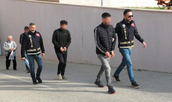 Çeşitli suçlardan aranan 73 kişi yakalandı