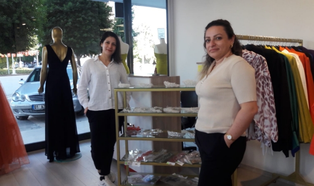 Daisy Moda bayanları giydirecek