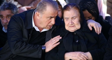 Fatih Terim'in annesi Nuriye Terim yaşamını yitirdi