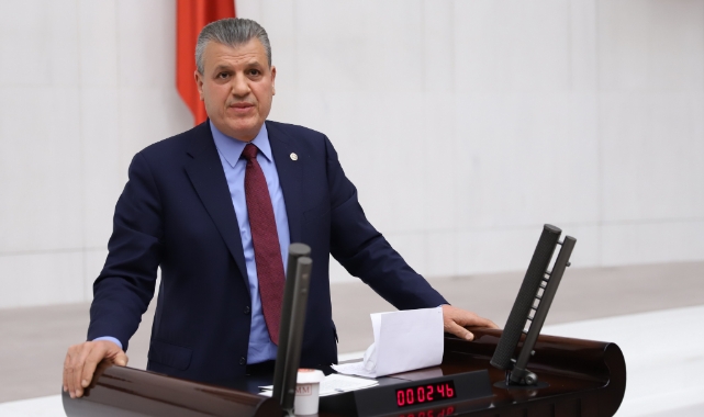 "Halka tepeden bakmayın, can yakan sorunları çözün"
