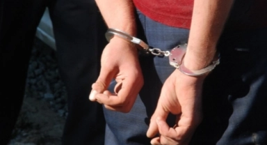 Hırsızlık şüphelisi 2 zanlı tutuklandı