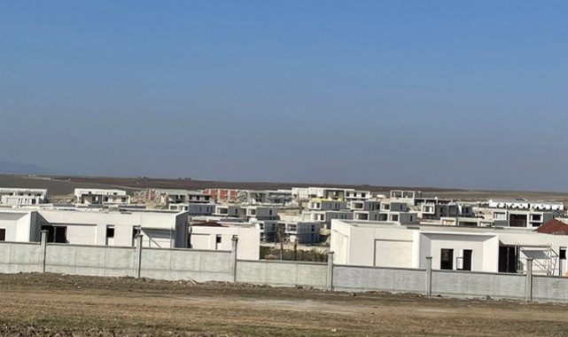 İnşaat alanındaki kazıda 4 ceset bulundu