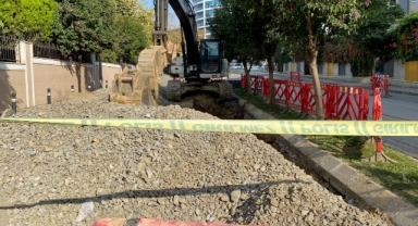 Kanalizasyon kazısında insan kemiklerine rastlandı