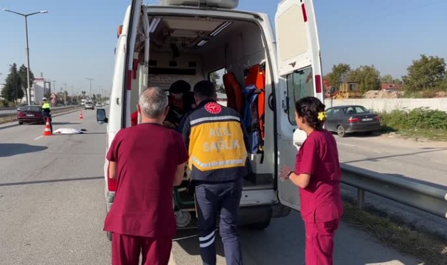 Motosikletin çarptığı yaya öldü, sürücü yaralandı