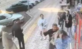 Önce sözlü taciz sonra darp!