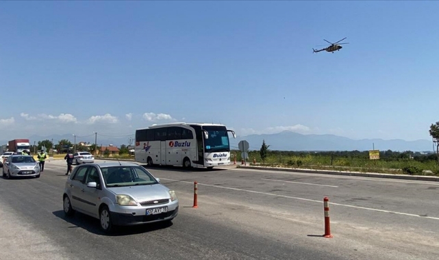 Trafiği tehlikeye atan 720 sürücüye ceza