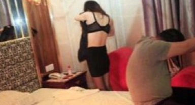 VIP fuhuşa baskın