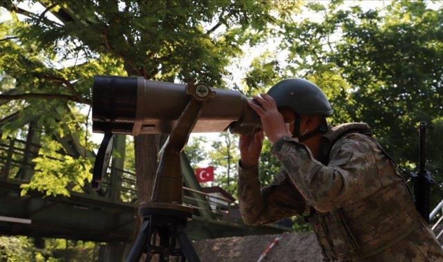 Yunanistan sınırında 15 şüpheli yakalandı