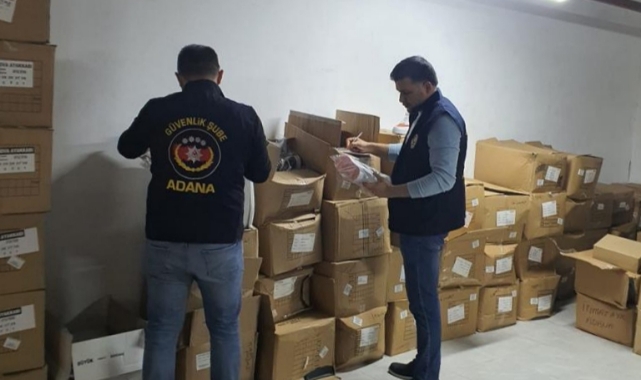 Adana'da 7 milyon liralık taklit ayakkabı ele geçirildi!