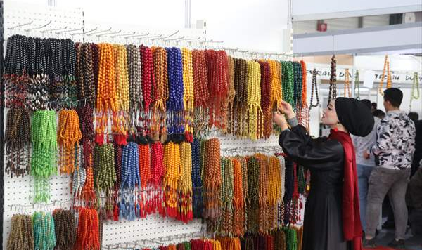 Adana'da "Tesbih ve Doğal Taşlar Fuarı" açıldı