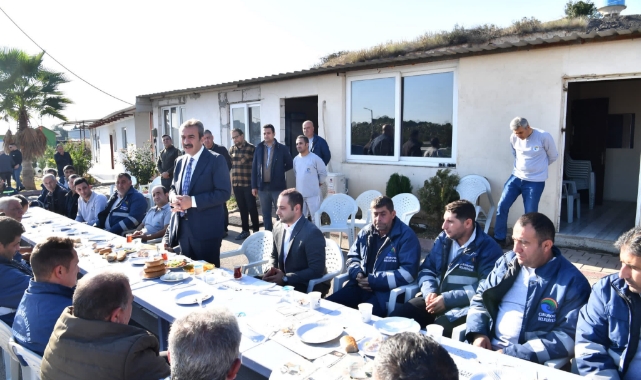 Başkan Çetin yol işçileriyle kahvaltıda buluştu