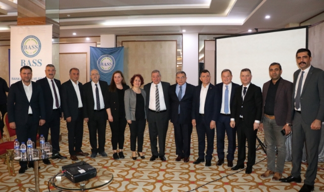BASS’ta ‘DELİKANLI’ Başkan