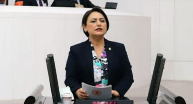 ''Çiftçi borçlu, KOBİ borçlu, vatandaş borçlu!''